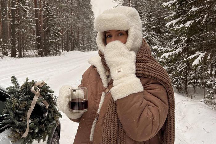 Бини, панамы, капоры и другие модные аксессуары, которые согреют вас этой зимой