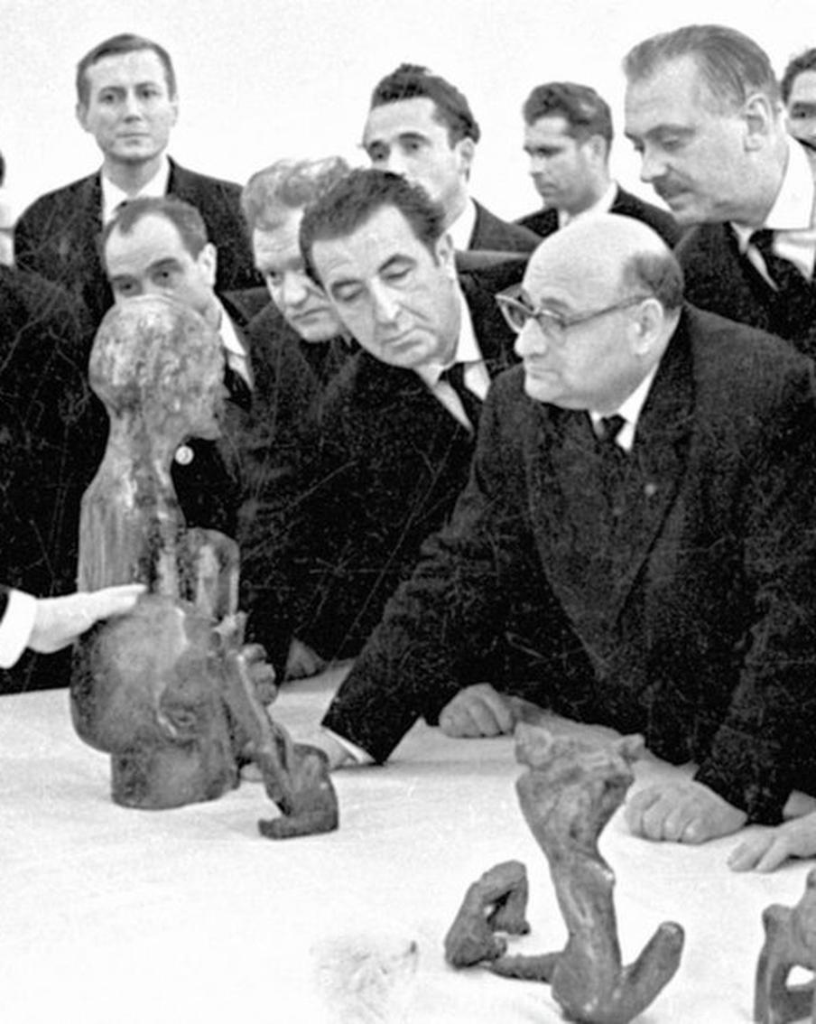 Хрущёв поссорился с искусством 60 лет назад. Вспомнили эти события с художником Борисом Жутовским