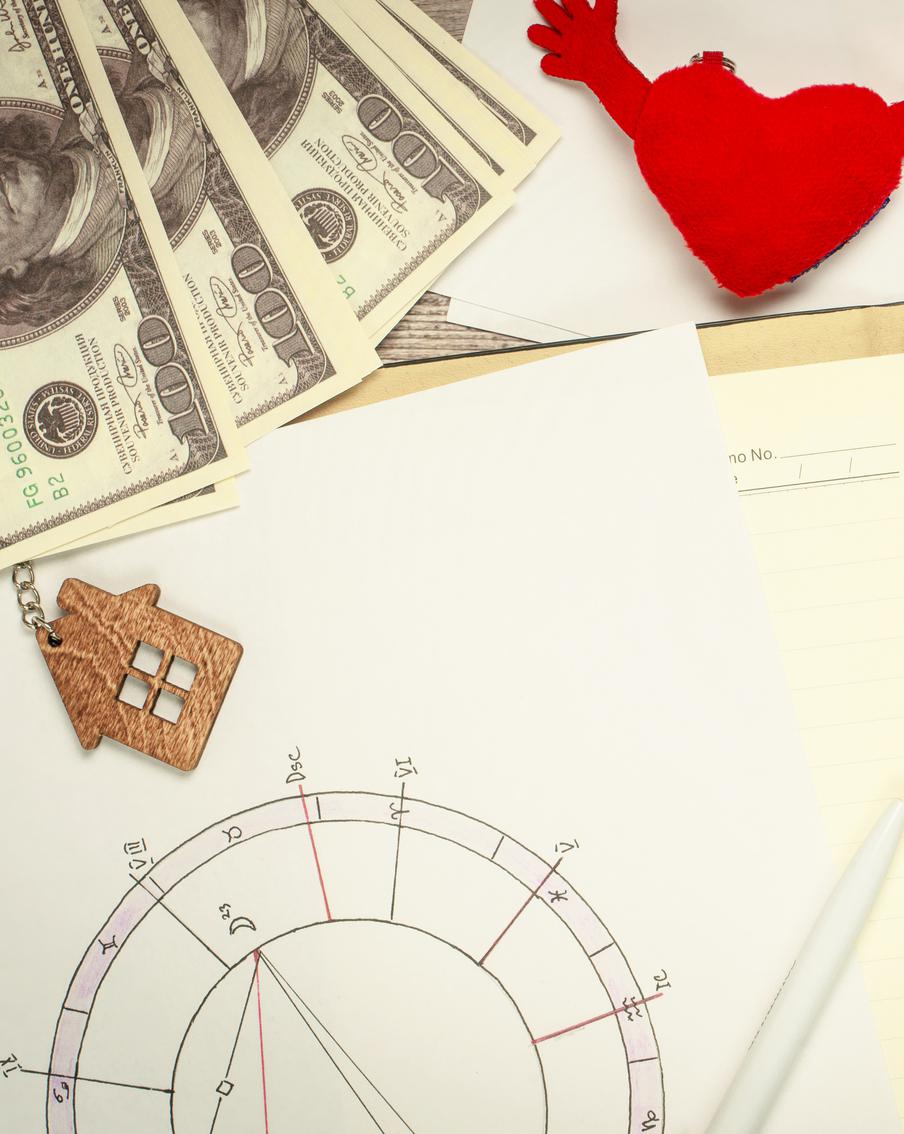 Денежный Новый год: кто из знаков зодиака разбогатеет в декабре