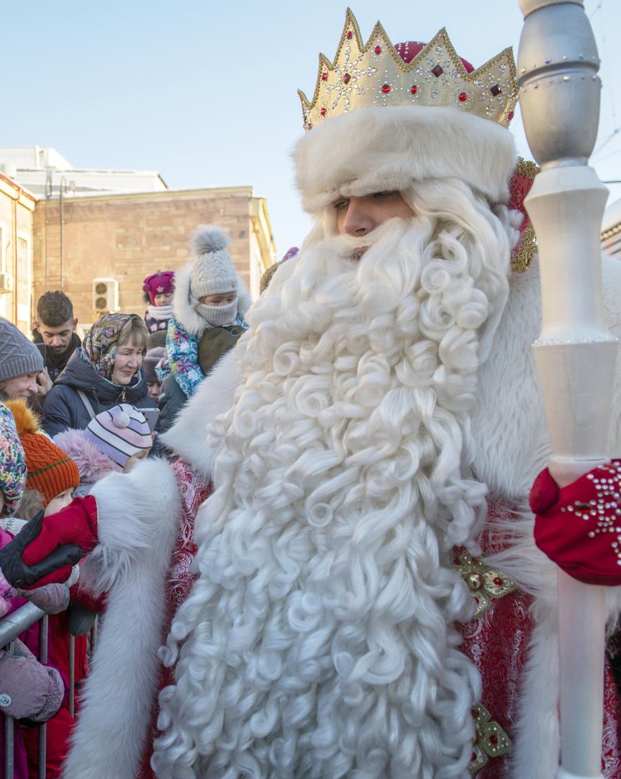 Дед Мороз в семи лицах: кто в регионах главный волшебник на Новый год?