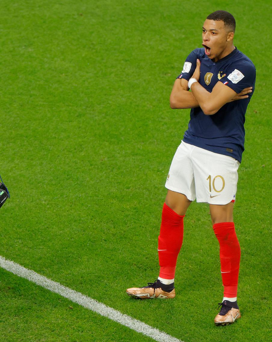 Мбаппе разрывает, Кейн подыгрывает и забивает: чем запомнился очередной день ЧМ по футболу