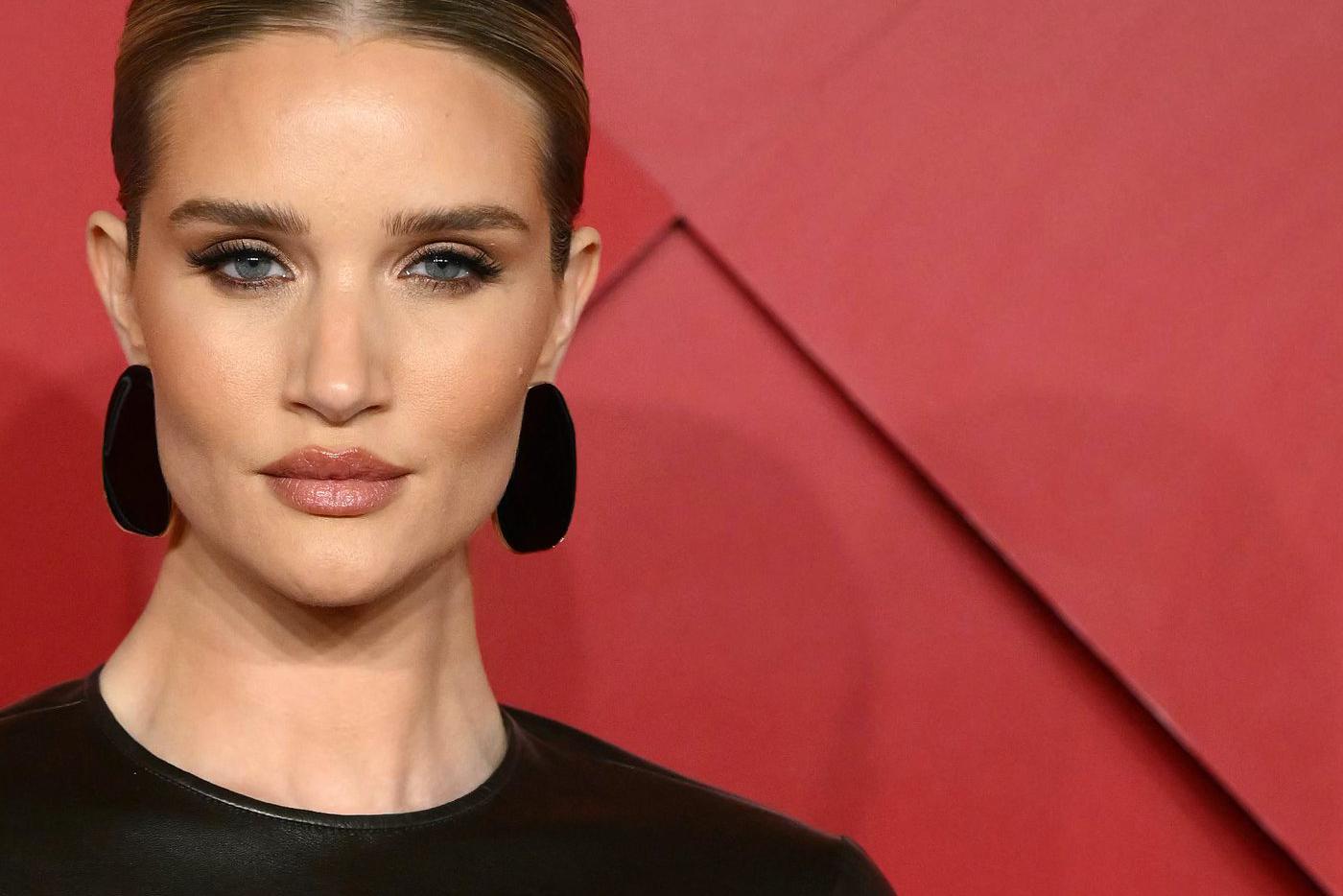 Модель Роузи Хантингтон-Уайтли.