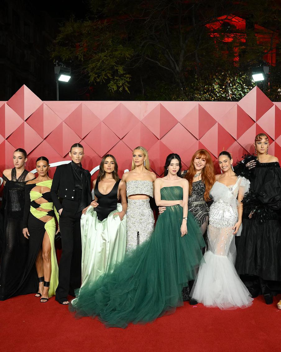 Все модные сливки общества собрались в Лондоне на премии British Fashion Awards