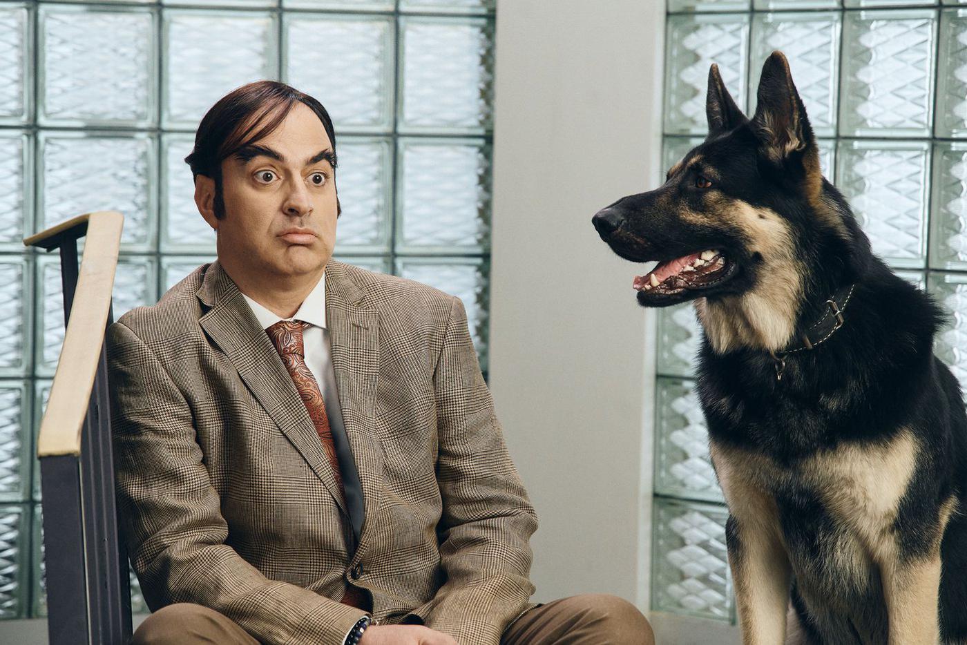 Гарик Мартиросян в роли Шпака из комедии "Иван Васильевич меняет профессию".