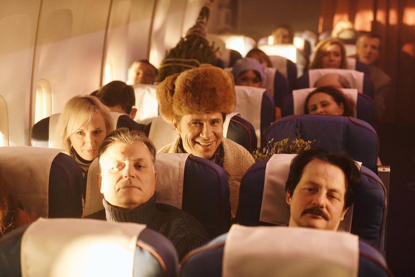 Тимур Батрутдинов в роли Жени Лукашина.