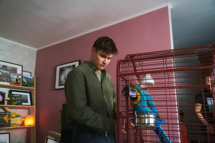 Бабка с пакетом из "Пятёрочки" нагнула русскую контрразведку