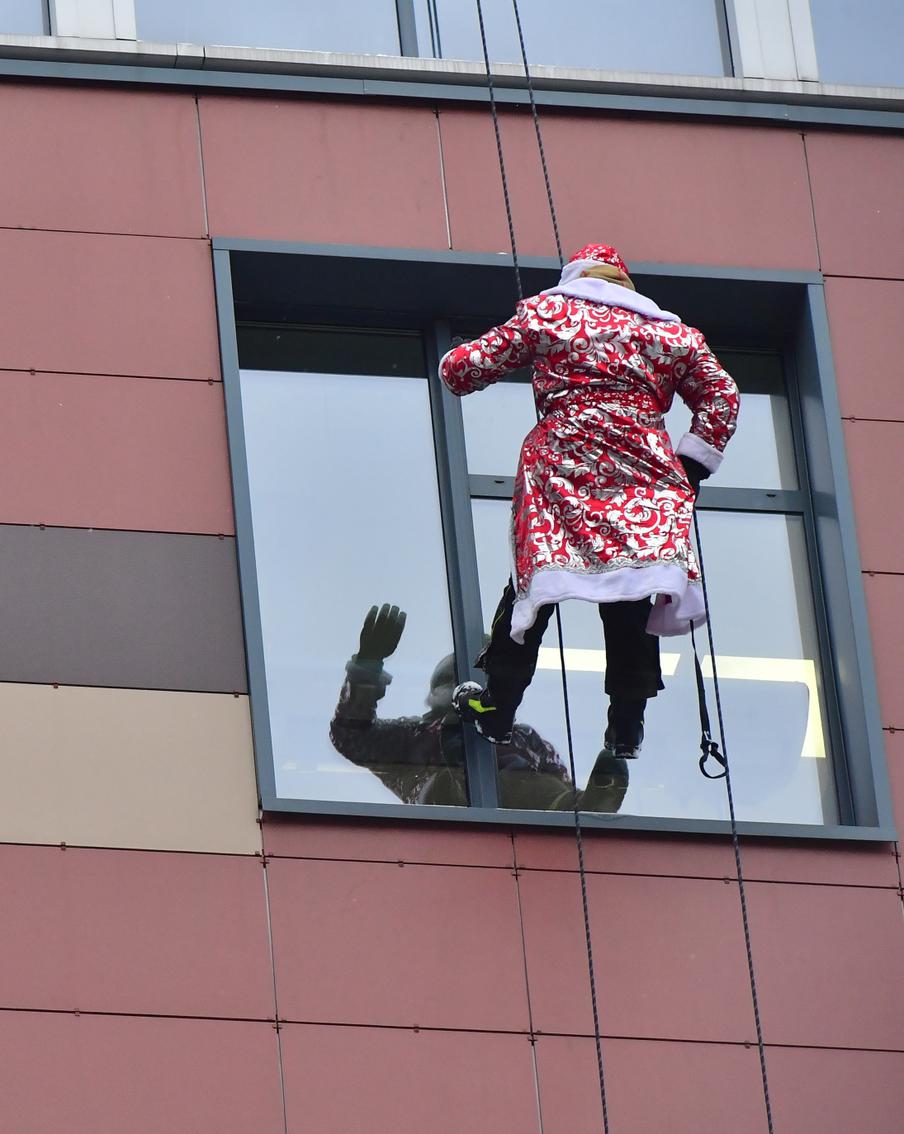 Москвичи смогут исполнить чужие мечты на новогодних благотворительных акциях