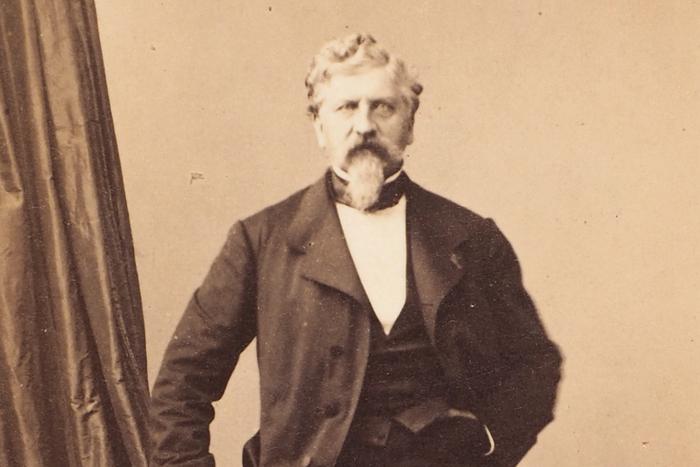 Визитка Дантеса ушла с молотка за 340 тысяч рублей