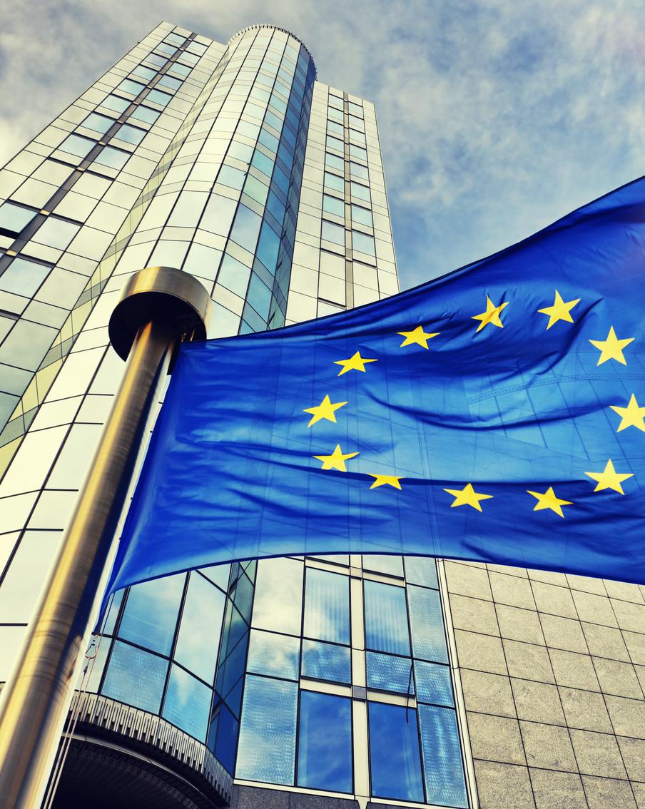 Газанули назад: ЕС ослабил санкции в отношении России ради энергии