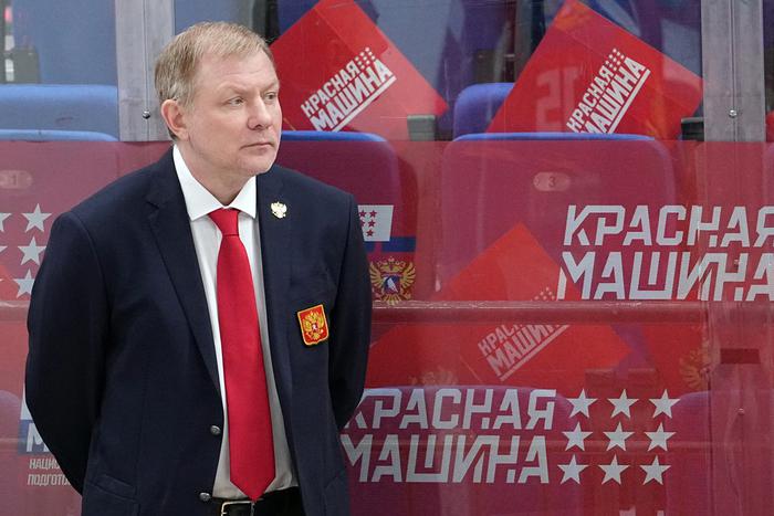 У сборной России, видимо, будет новый тренер. Алексей Жамнов получил "неуд" за Кубок Первого канала