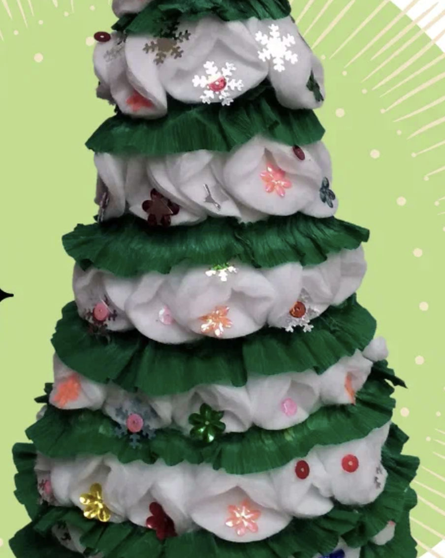 Ёлочка в снегу Олеси и Александра Уймановых.