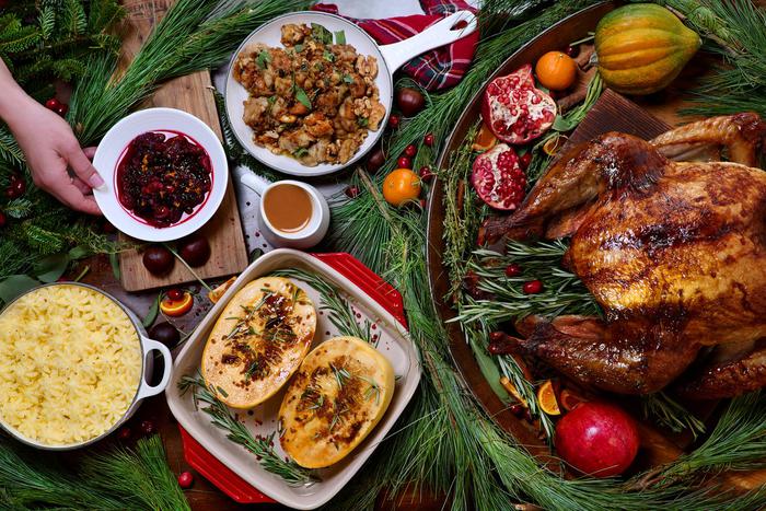 Новогодний стол легко разнообразить с помощью рецептов, которые предлагают столичные шеф-повара