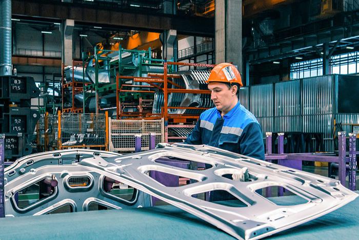 Новые заводы развивают промышленный потенциал юга Москвы: депутат Олег Артемьев поделился своим мнением по теме