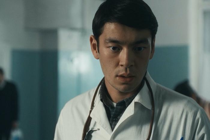 Лучшие российские и зарубежные сериалы уходящего 2022 года