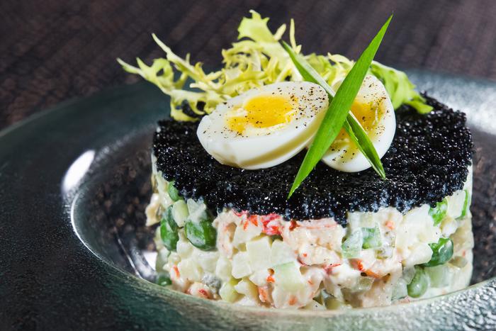 Кушай икорку, рябчиков жуй. Сколько стоит приготовить буржуйский оливье