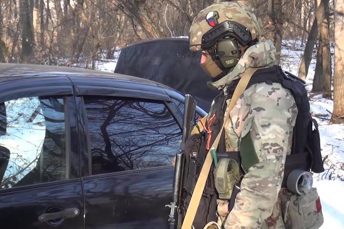 ЕР поддержит военных в праздники, ФСБ предотвратила теракт: хроника очередных событий украинского кризиса