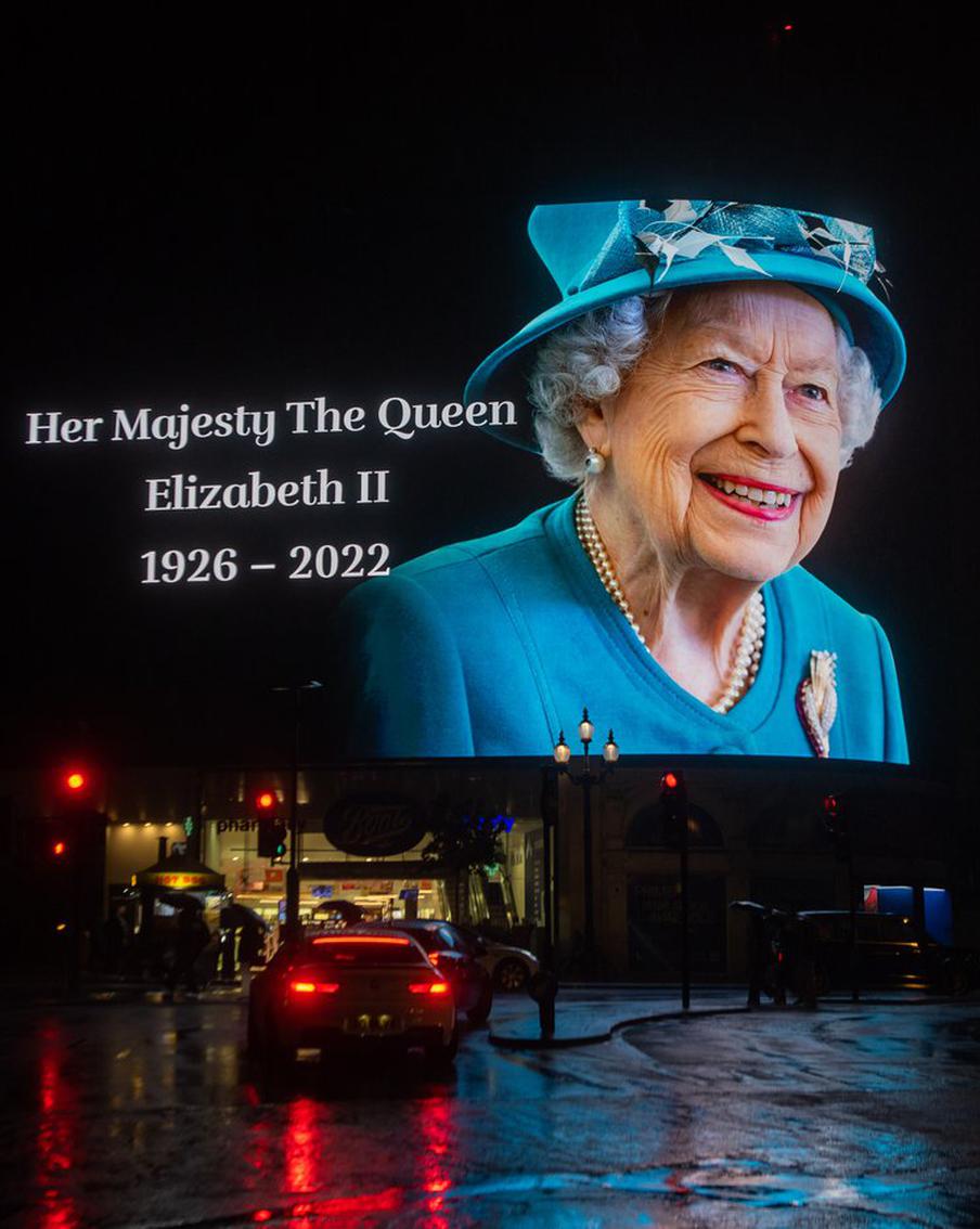 Грустные итоги: кто нас покинул в 2022 году