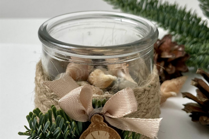 Украсить дом к Новому году собственными руками — что может быть лучше? Этот мастер-класс поможет вам создать подсвечник