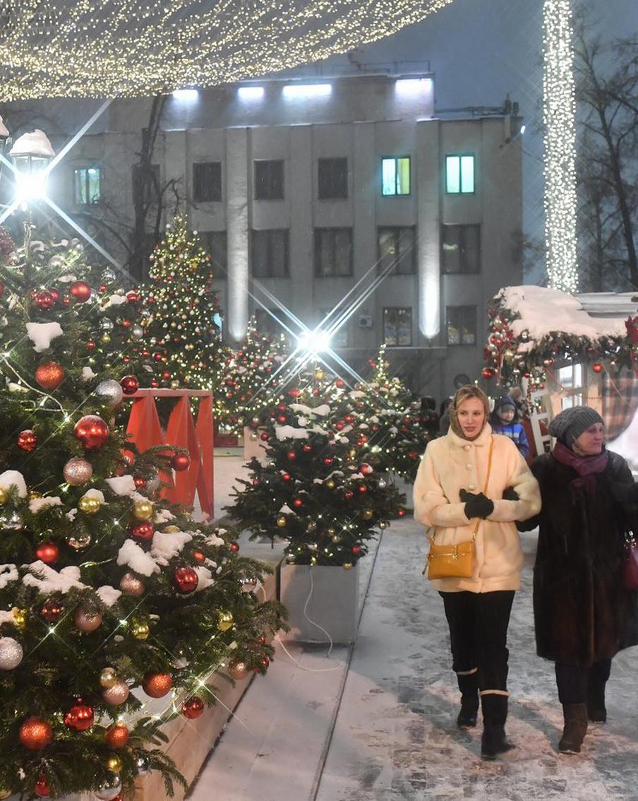 Отмечать Рождество в Москве будут с размахом. На тематических площадках гостей накормят и научат рукоделию