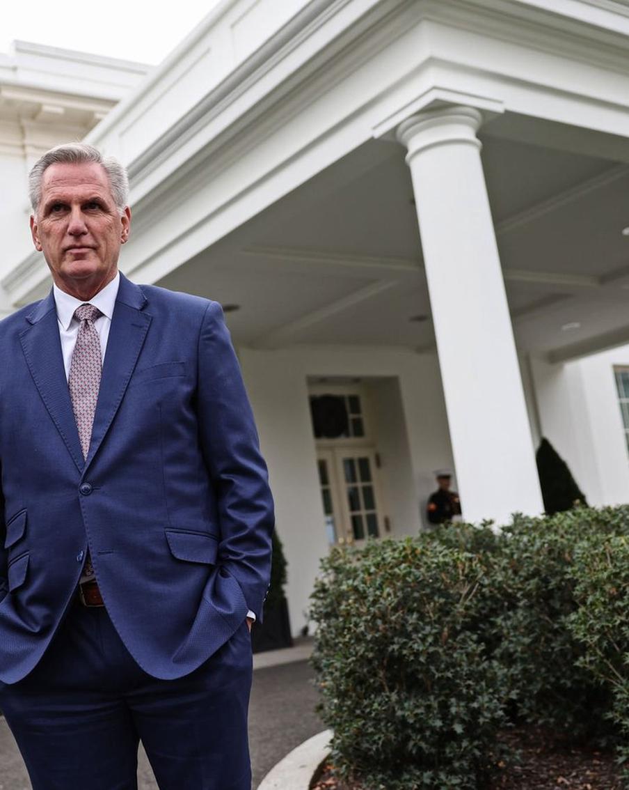 С 15-й попытки избрали спикера нижней палаты Конгресса США. Мир ждёт больших изменений от политики Маккарти