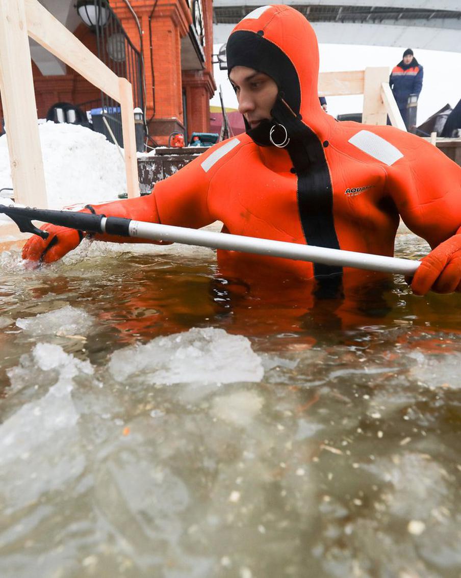 В Москве для проведения Крещенских купаний подготовят 46 площадок, на которых будут пункты обогрева и питания и постоянное дежурство медиков