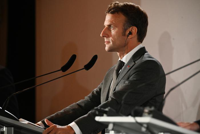 Макрон выступил за диалог с Россией, Великобритания пообещала Украине 600 ракет: хроника очередных событий украинского кризиса