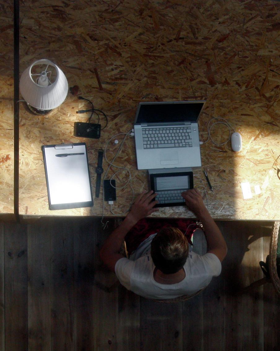 Офис для одного: где поработать удалённо в Москве, если надоело сидеть дома