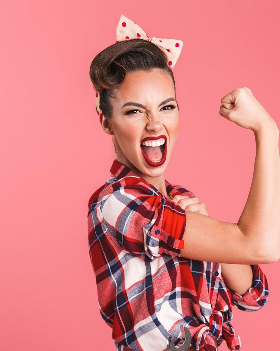 Женственность – это не только платья и макияж. Это ещё и умение грамотно выстраивать отношения с партнёром