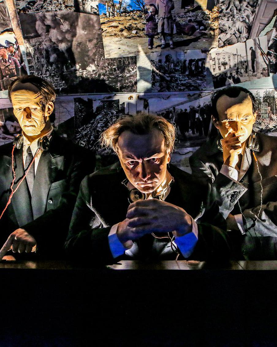 У "Поезда Победы" появился новый вагон со скамьёй подсудимых