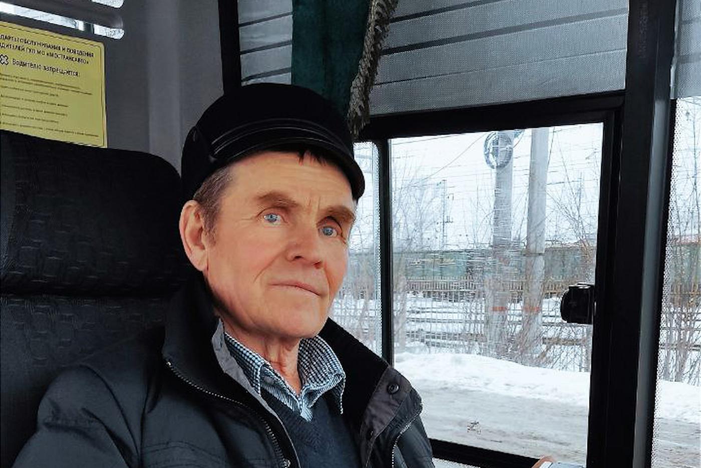 Ради спасения жизни своей пассажирки Виктор Головин свернул с маршрута – поговорили с ним