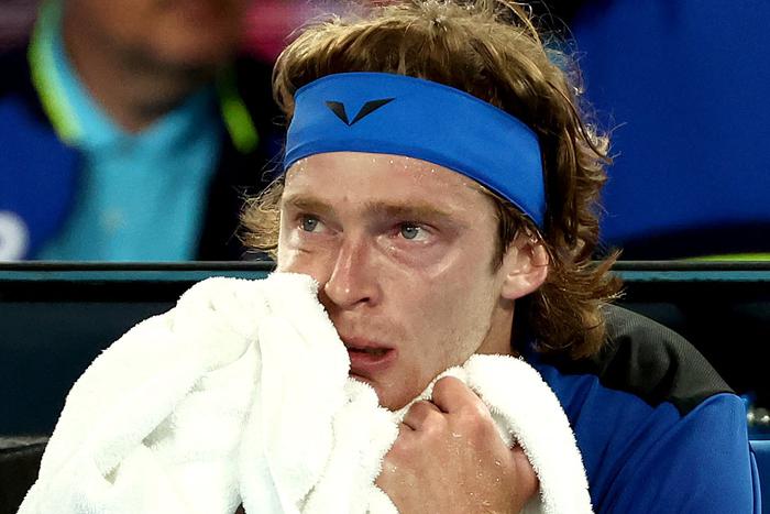 1/4 финала – заколдованная стадия для Рублёва: уступив Джоковичу, он покидает Australian Open