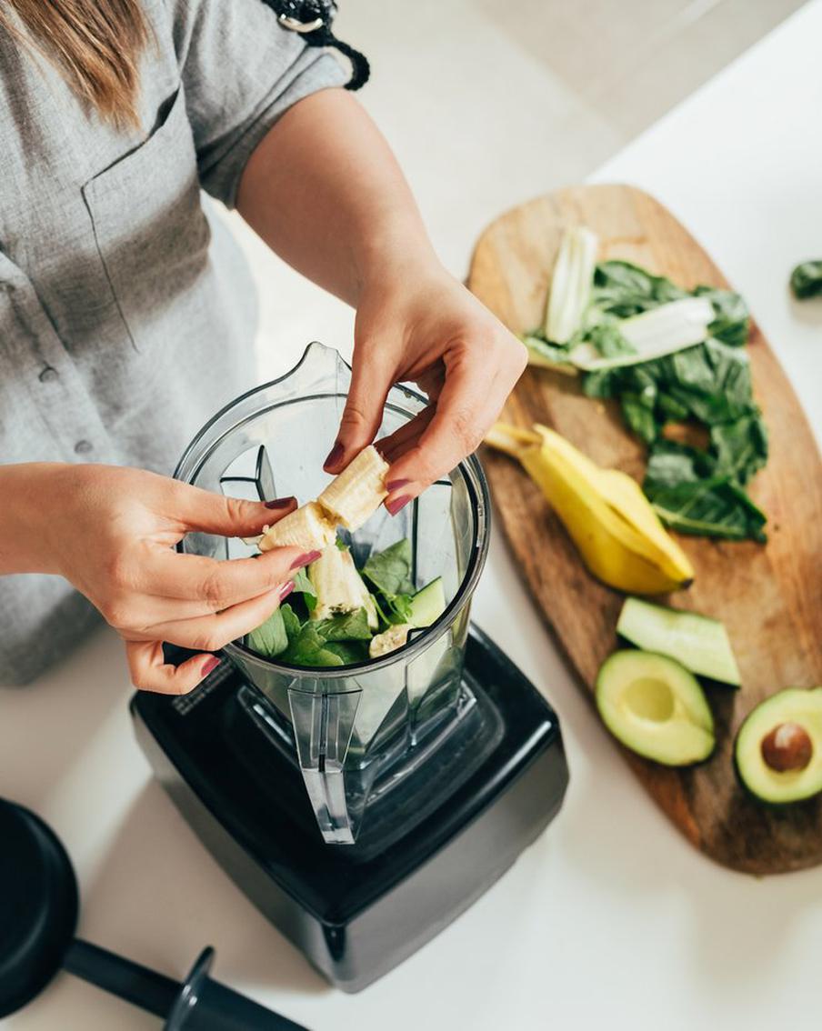 Какие-то продукты вернут вам хорошее настроение, а другие, наоборот, загонят в жёсткую депрессию