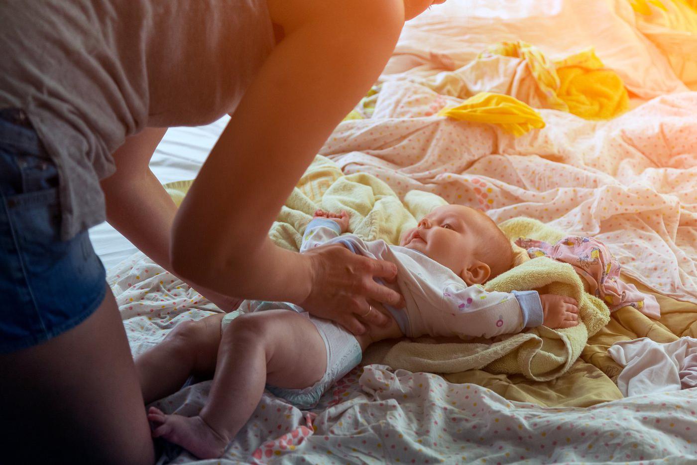 Откуда берутся грыжи у детей и как родителям справиться с этой проблемой