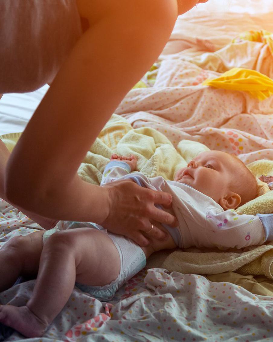 Пупочные и паховые грыжи у малышей – штука неприятная. Родители должны проявить особое внимание