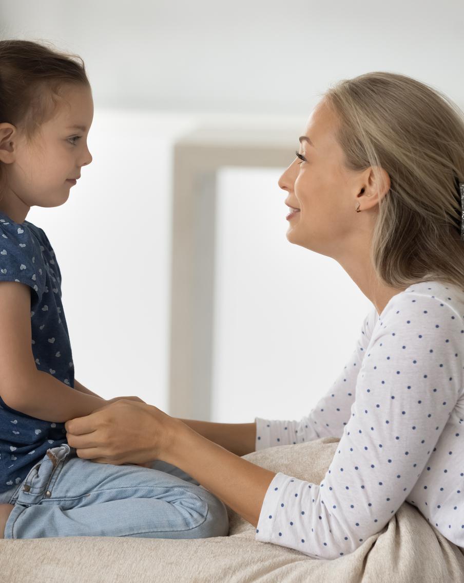 Некоторые фразы могут испортить будущее ребёнка, а другие позволят ему стать успешным