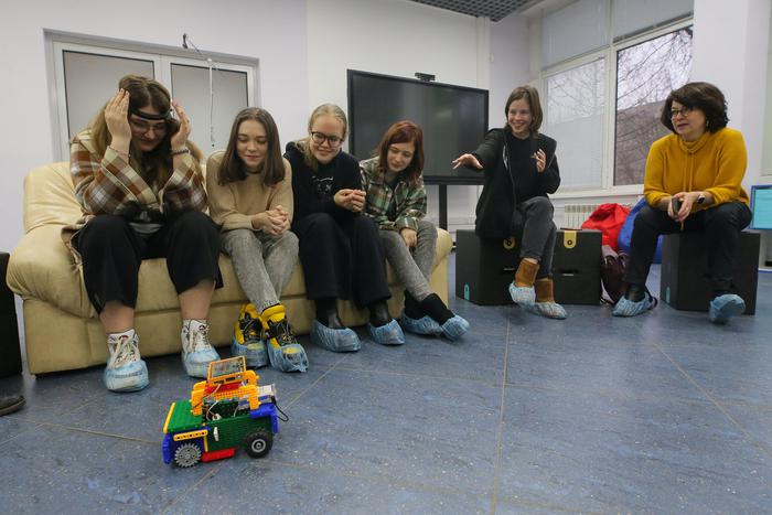 Не так страшен психолог, как его малюют: в Москве открылся психологический "шоурум" для школьников