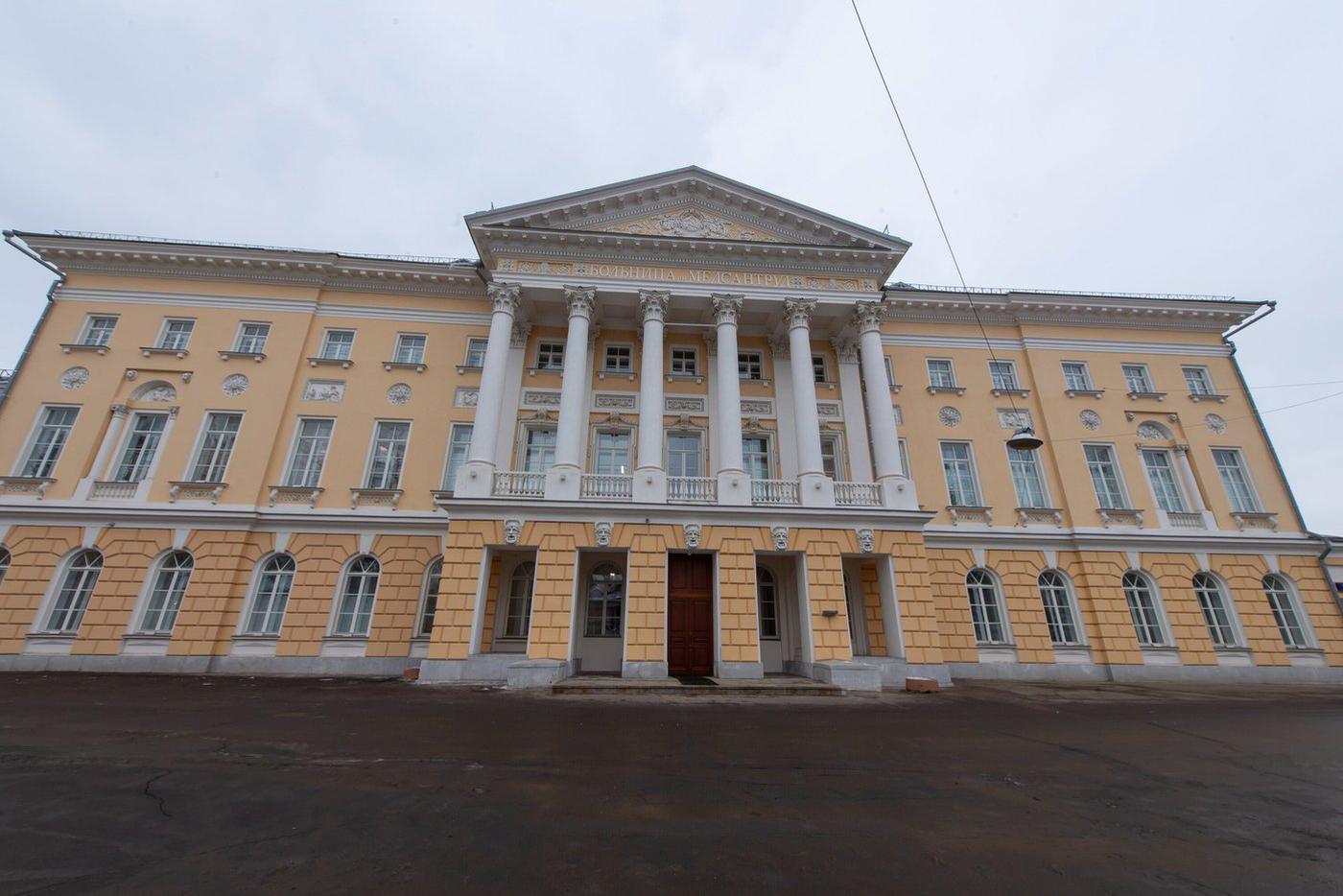 Собянин рассказал об установке уникального витража в главном корпусе ГКБ им И.В. Давыдовского