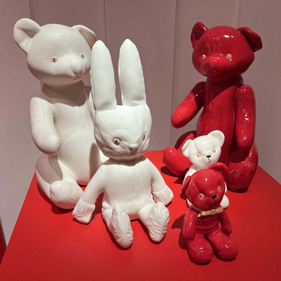 Плюшевый фарфор авторства Ольги Хейфиц.