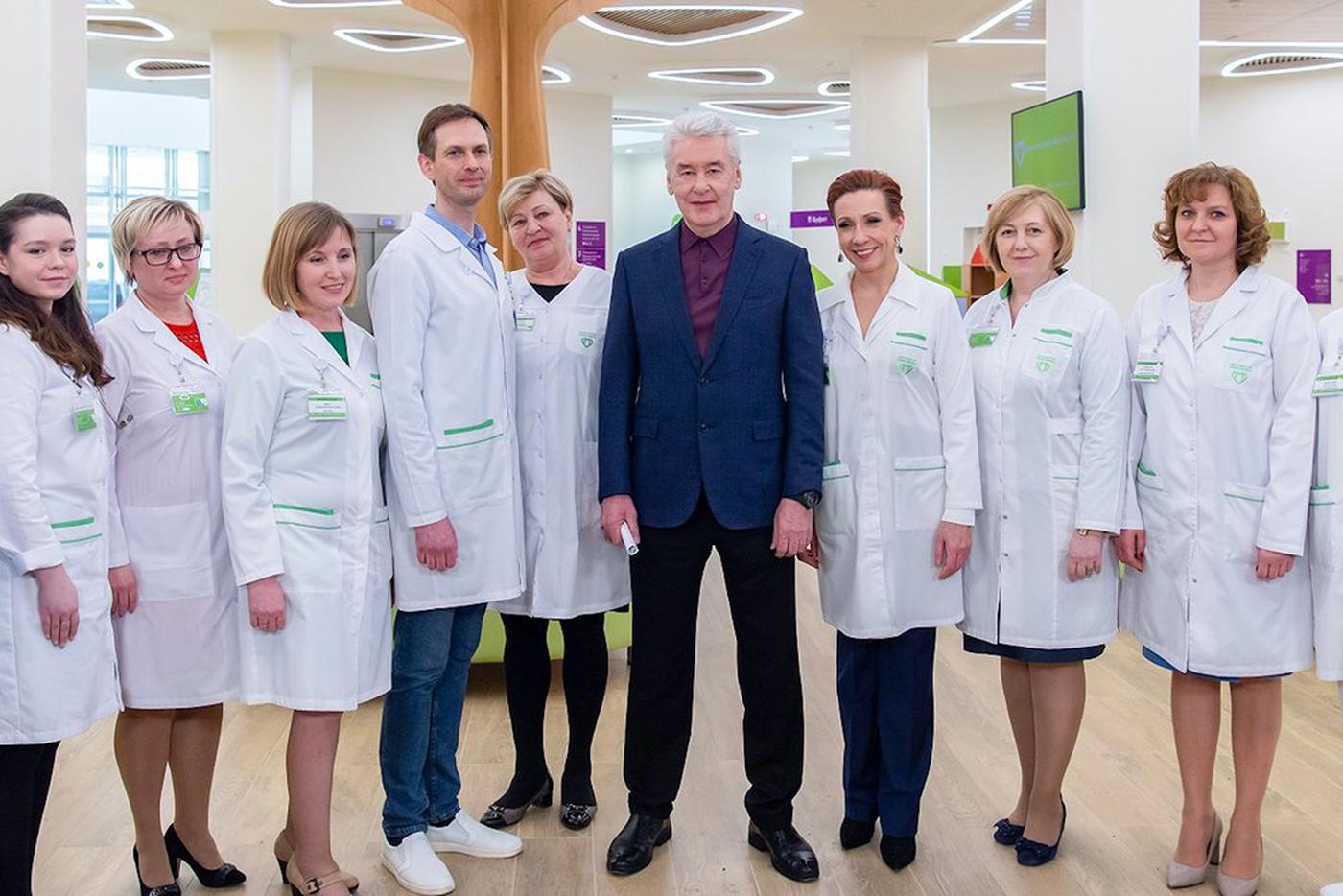 Собянин рассказал о развитии городской среды, транспортных проектов и соцобъектов в Ховрине