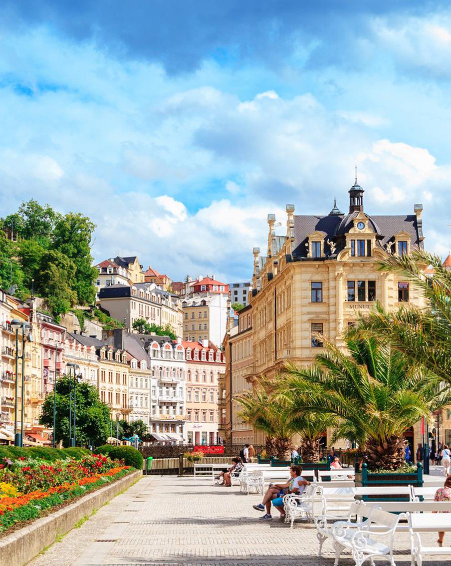 Чешский курорт Карловы Вары рискует закрыться без щедрых россиян. Туристы из Европы или Азии заменить наших не смогут