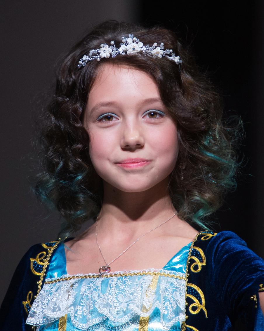 Екатерина Старшова будет сниматься в продолжении "Папиных дочек"