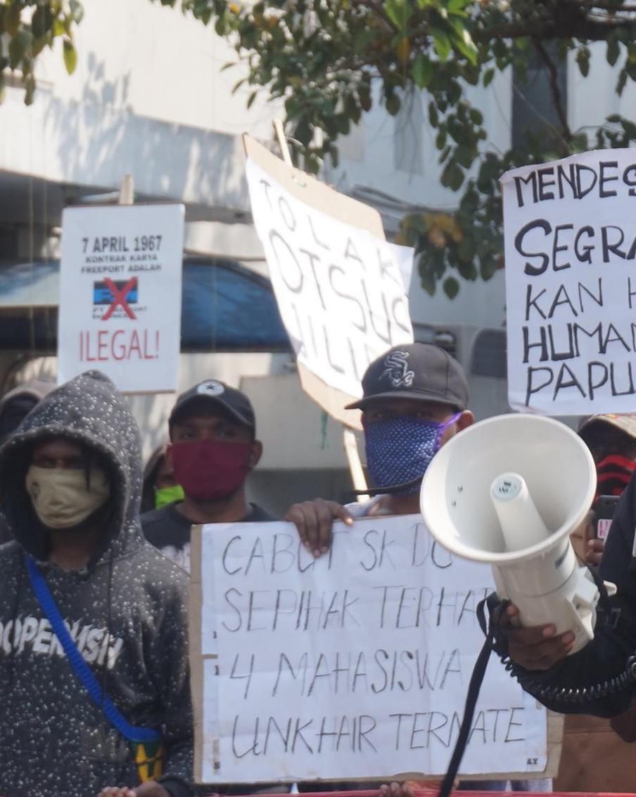 Папуасы-сепаратисты взяли в плен пилота из Новой Зеландии