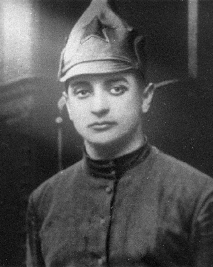 Каким был легендарный маршал Михаил Тухачевский? Metro пообщалось с сыном академика Глушко, который работал с прославленным военачальником