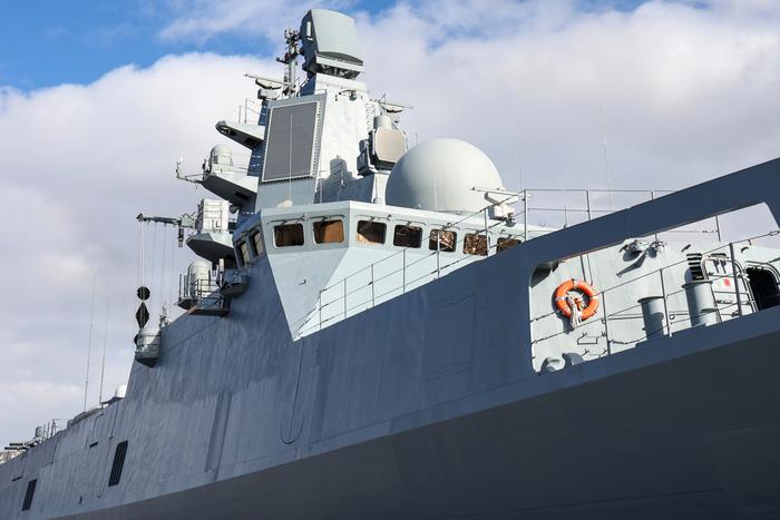 Россия, Китай и ЮАР приступили к совместным военно-морским учениям