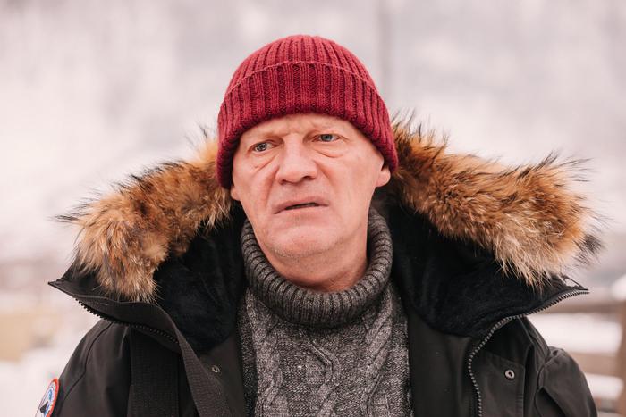 Режиссёр "Чебурашки" снял триллер с бешеными волками и Алексеем Серебряковым