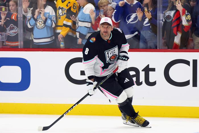 Хоккеист Александр Овечкин поделился воспоминаниями об отце