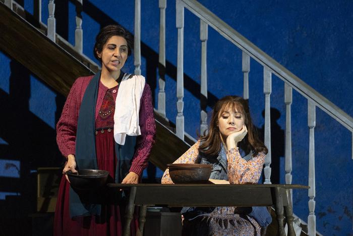 Сиэтлская опера рассказала историю афганских женщин в постановке "Тысяча сияющих солнц"