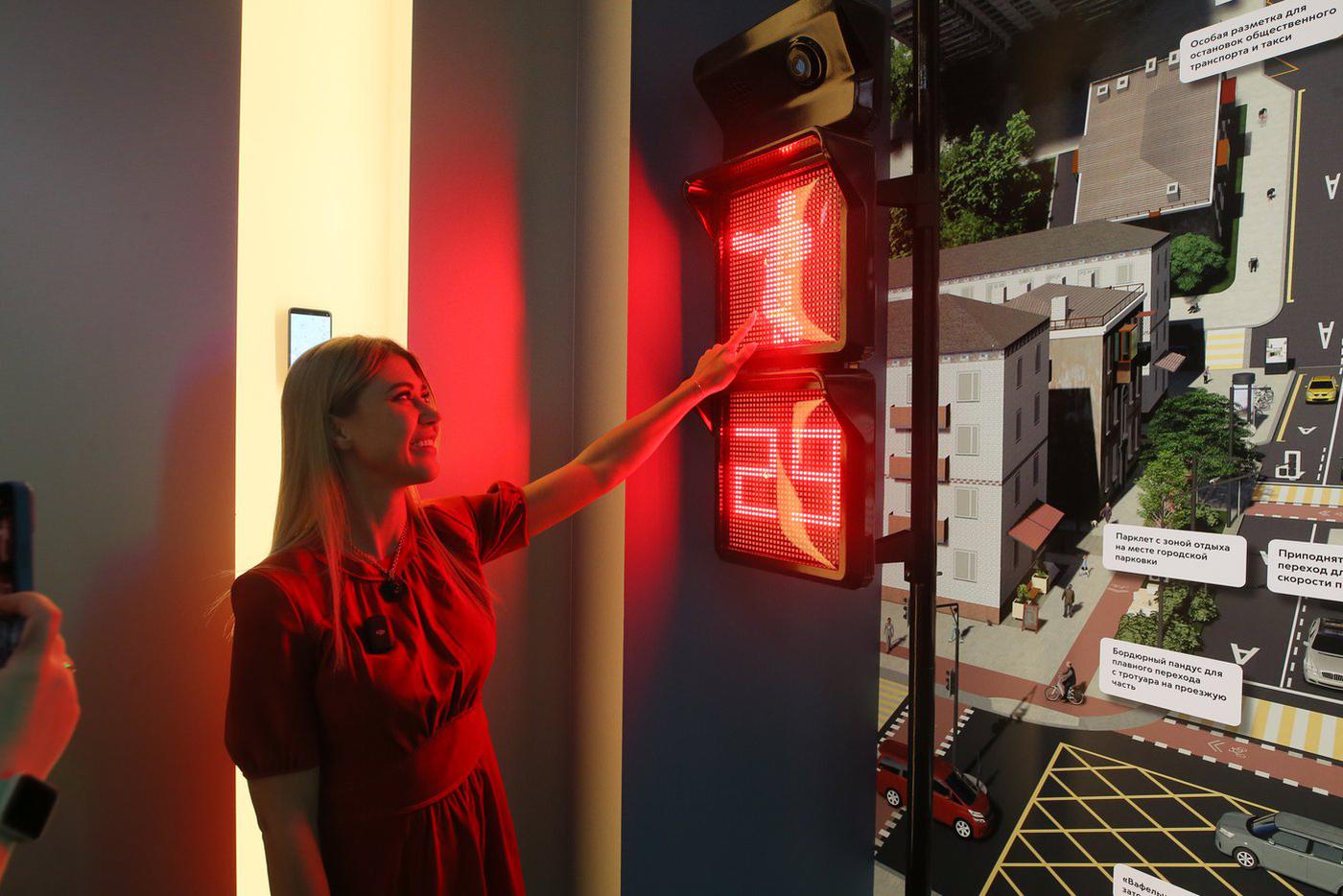 Развивается не только транспорт, но и всё, что с ним связано – даже светофоры!