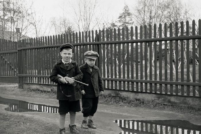 Выставка Владимира Степанова "В тени высоток" расскажет, как обычный мальчишка изменил советскую фотографию
