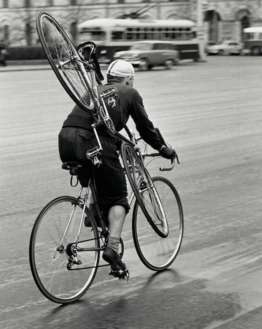 "На всякий случай. Театральная площадь", 1957